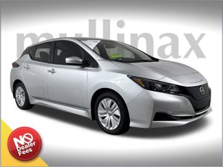 Used 2023 Nissan Leaf S image 1