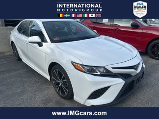 Used 2019 Toyota Camry SE image 1