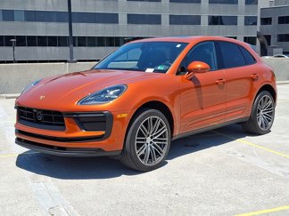 Certified 2024 Porsche Macan image 1