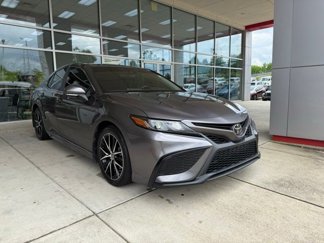Used 2023 Toyota Camry SE image 1