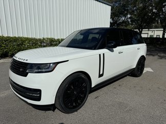 Used 2022 Land Rover Range Rover Long Wheelbase SE image 1