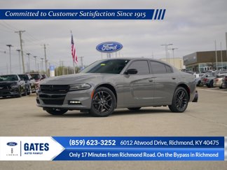 Used 2019 Dodge Charger SXT w/ Blacktop Package image 1