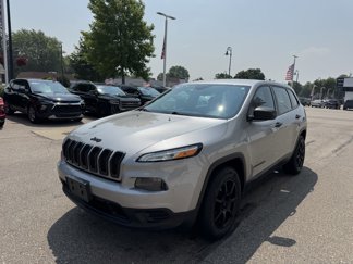 Used 2015 Jeep Cherokee Sport image 1