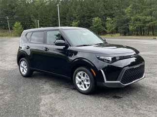 New 2025 Kia Soul LX image 1