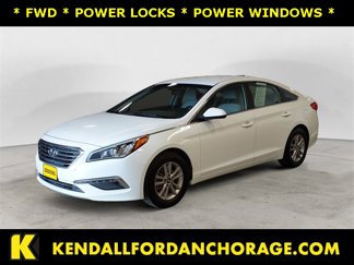 Used 2015 Hyundai Sonata SE image 1