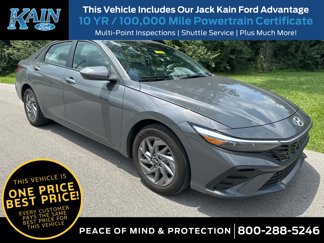 Used 2025 Hyundai Elantra Blue image 1