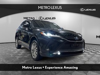 Used 2024 Toyota Venza XLE image 1