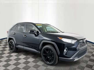 Used 2020 Toyota RAV4 Limited image 1