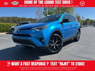 Used 2018 Toyota RAV4 SE image 1