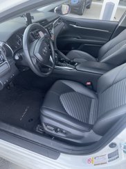 Used 2018 Toyota Camry SE image 1