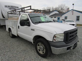 Used 2005 Ford F250 XL image 1