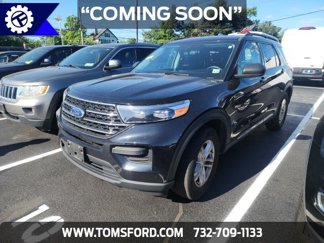 Certified 2022 Ford Explorer XLT image 1