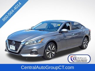 Used 2020 Nissan Altima 2.5 SV image 1