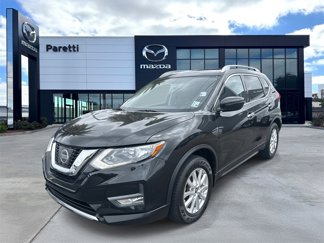 Used 2017 Nissan Rogue SV image 1
