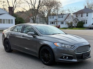 Used 2014 Ford Fusion SE w/ Equipment Group 202A image 1