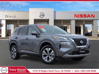 Used 2023 Nissan Rogue SV image 1