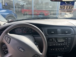 Used 2001 Ford Taurus SEL image 1