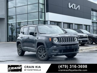 Used 2016 Jeep Renegade Latitude image 1
