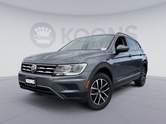 Used 2021 Volkswagen Tiguan SE image 1