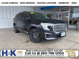 Used 2023 GMC Terrain Denali image 1