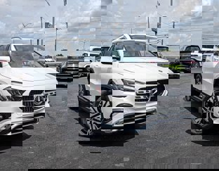New 2025 Mercedes-Benz GLA 250 4MATIC image 1