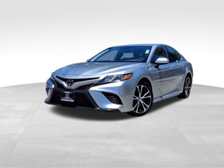 Used 2019 Toyota Camry SE image 1