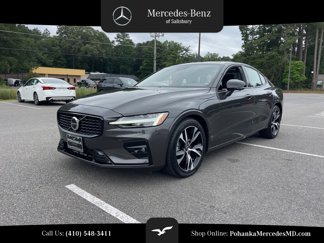 Used 2024 Volvo S60 B5 Core image 1