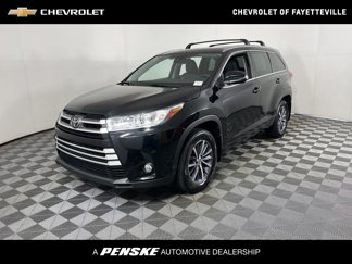 Used 2018 Toyota Highlander XLE image 1