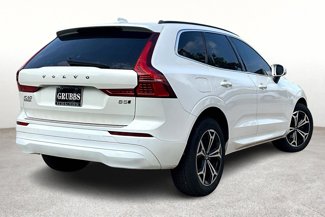 Certified 2022 Volvo XC60 B5 Momentum w/ Climate Package image 1