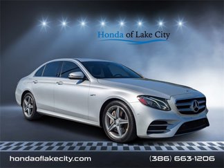 Used 2017 Mercedes-Benz E 300 4MATIC image 1