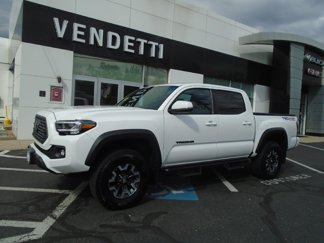 Used 2020 Toyota Tacoma SR5 image 1