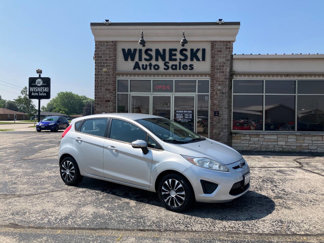 Used 2013 Ford Fiesta SE image 1