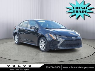 Used 2022 Toyota Corolla LE image 1
