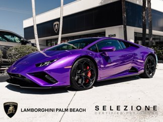 Used 2023 Lamborghini Huracan EVO image 1