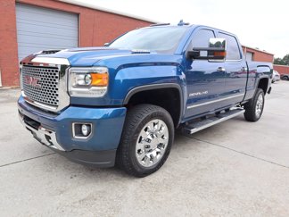 Used 2017 GMC Sierra 2500 Denali w/ Duramax Plus Package image 1