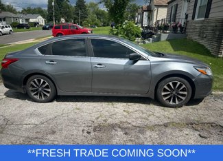 Used 2016 Nissan Altima 2.5 SV image 1