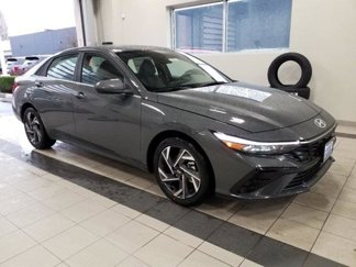 New 2025 Hyundai Elantra SEL image 1
