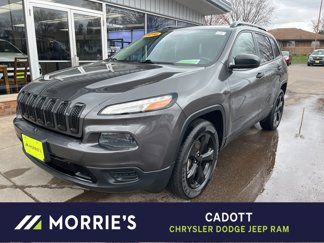 Used 2016 Jeep Cherokee Sport image 1