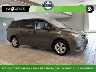 Used 2016 Toyota Sienna L image 1