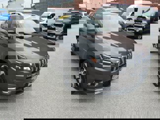 Used 2019 Jeep Cherokee Limited image 1