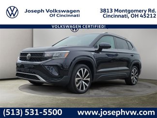Used 2024 Volkswagen Taos SE image 1