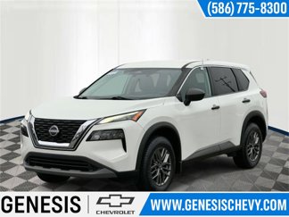 Used 2022 Nissan Rogue S image 1