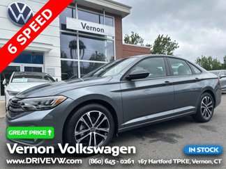 Certified 2024 Volkswagen Jetta Sport image 1