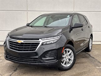 Used 2022 Chevrolet Equinox LS w/ LS Convenience Package image 1