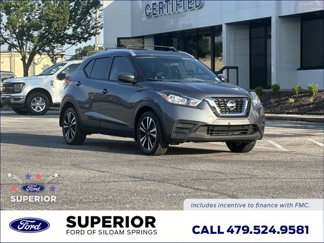 Used 2019 Nissan Kicks SV image 1