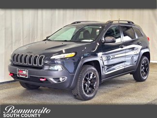 Used 2017 Jeep Cherokee Trailhawk w/ Cold Weather Group image 1