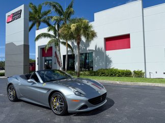 Used 2017 Ferrari California T image 1