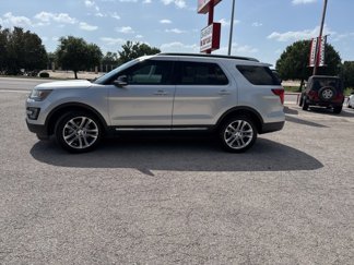 Used 2016 Ford Explorer XLT w/ Equipment Group 202A image 1