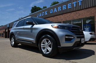 Used 2023 Ford Explorer XLT w/ Equipment Group 202A image 1