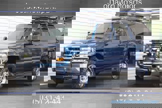 Used 2006 Chevrolet Suburban 2500 LT w/ Preferred Equipment Group image 1